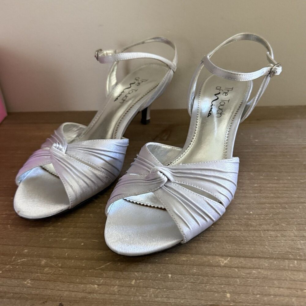 Touch of Nina Luster Heels Strappy Silver Size 7.5